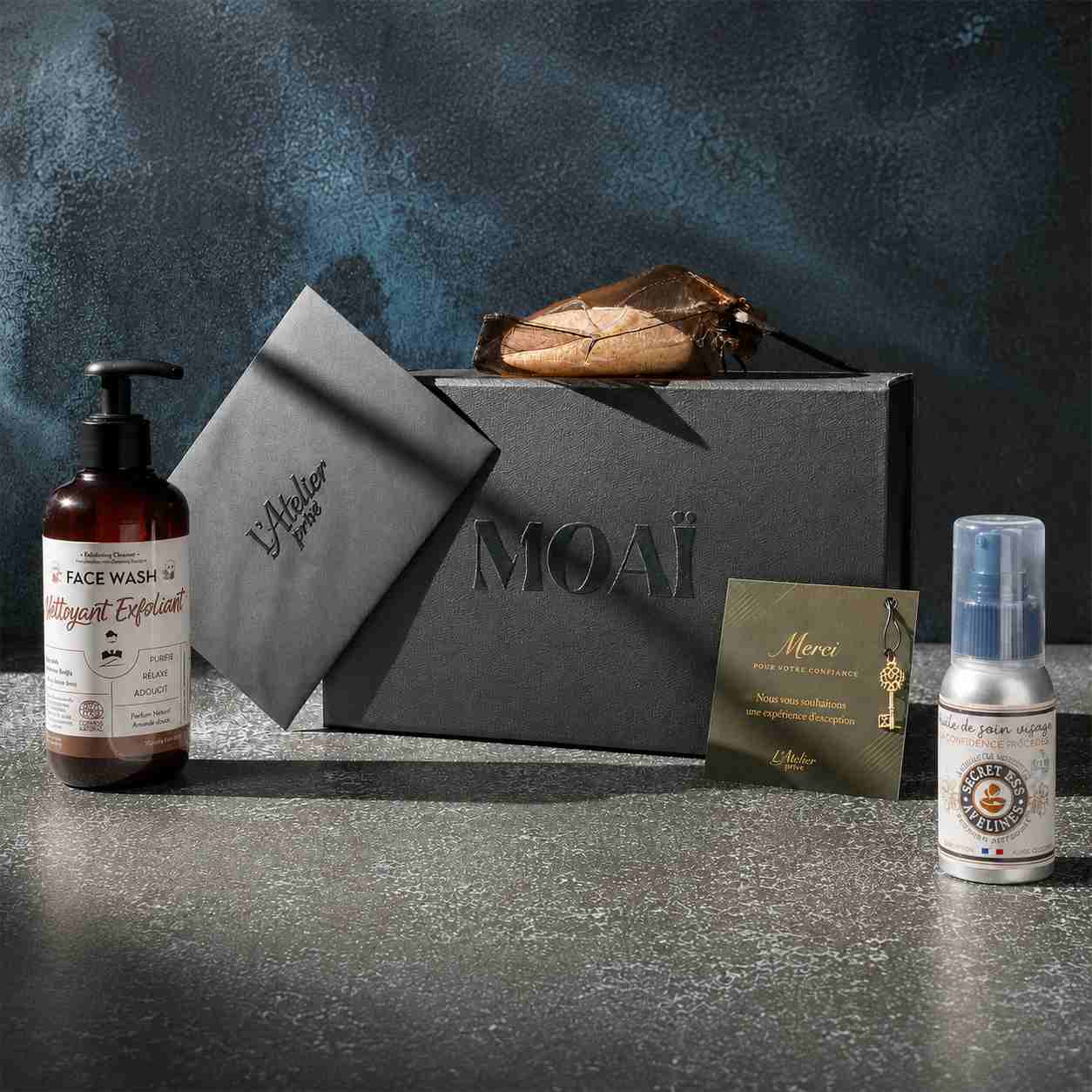 Avis de Box AZ sur le coffret de soins homme MOAÏ, mettant en avant la qualité des produits, les accessoires et la simplicité de la routine skincare.