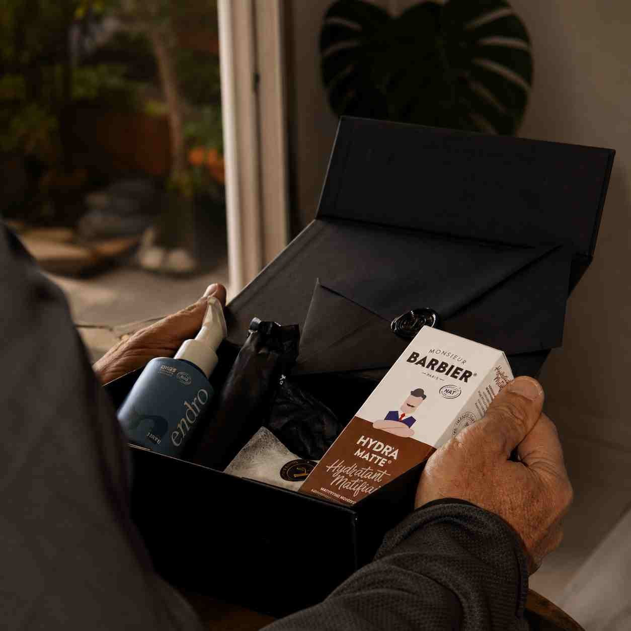 Présentation du contenu de la box homme premium MOAÏ