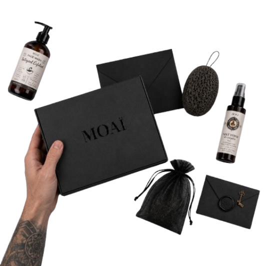 Contenu du coffret de soins pour homme MOAÏ avec boîte magnétique, huile de noisette, brume visage, éponge konjac et accessoires