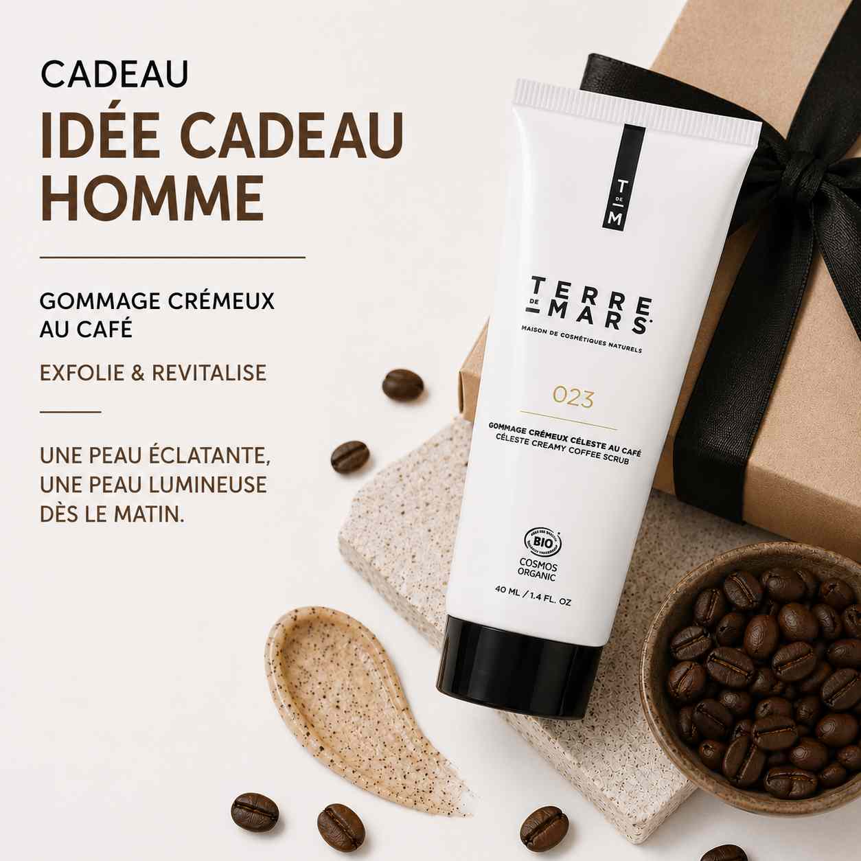 Gommage visage au café Terre de Mars présenté comme idée cadeau pour homme. Exfoliant bio qui élimine les impuretés, affine le grain de peau et revitalise le teint.